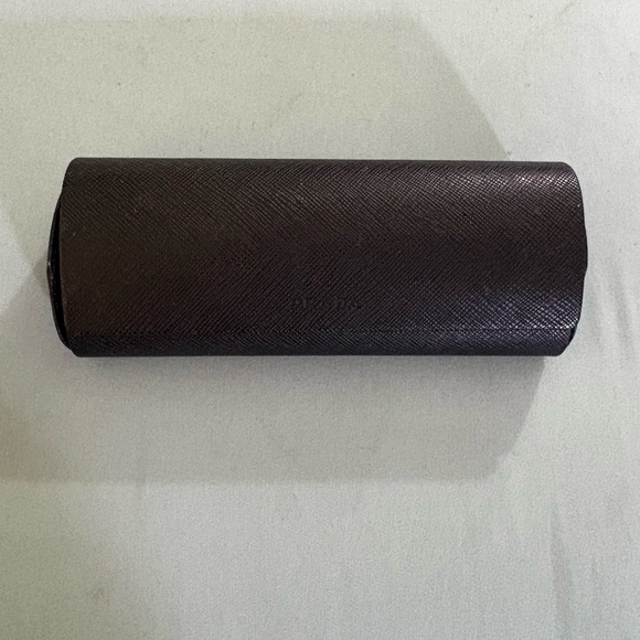 Prada glasses case - Picture 2 of 7